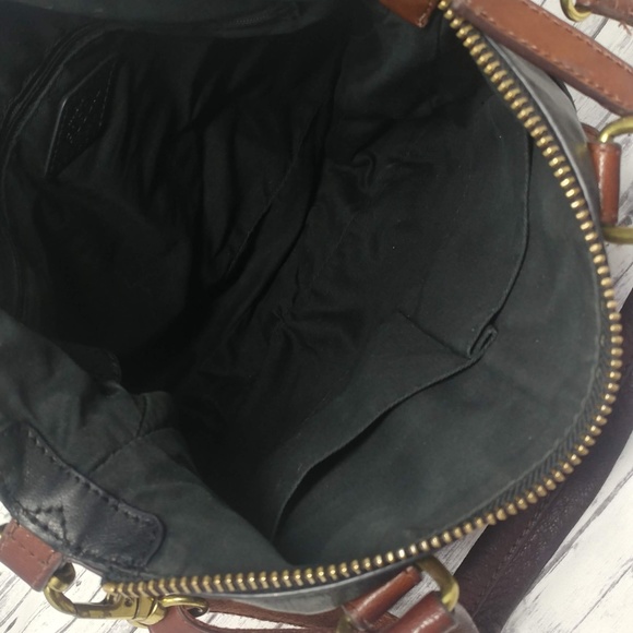 FOSSIL-Black & Brown Pebbled Leather Messenger Bag - Picture 6 of 7